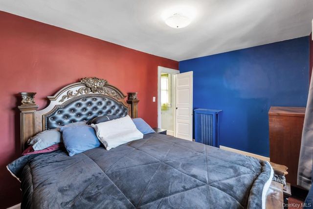 9460 199th Street, Hollis, NY 11423