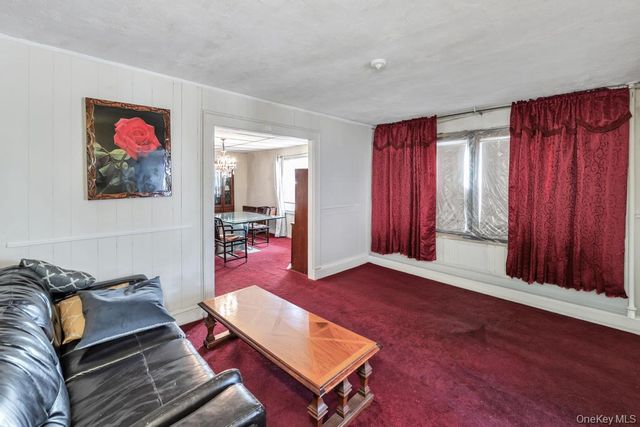 9460 199th Street, Hollis, NY 11423