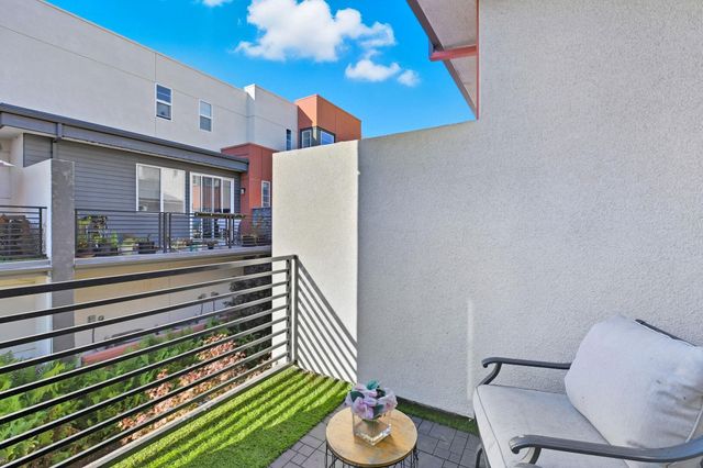 29322 Hub Ln, Hayward, CA 94544