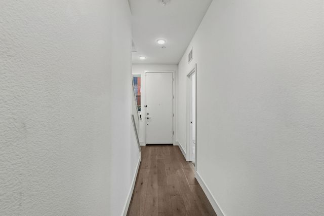 29322 Hub Ln, Hayward, CA 94544