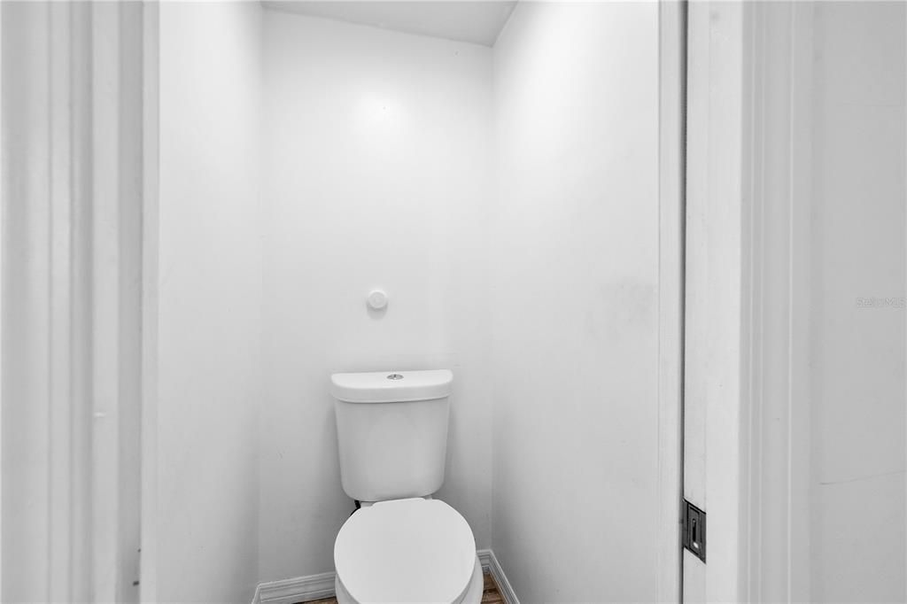 Image 17 of property listing at 6712 NINA ROSA DRIVE, Orlando, FL 32819