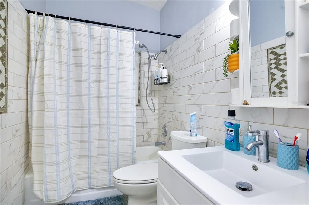 Image 22 of property listing at 6712 NINA ROSA DRIVE, Orlando, FL 32819