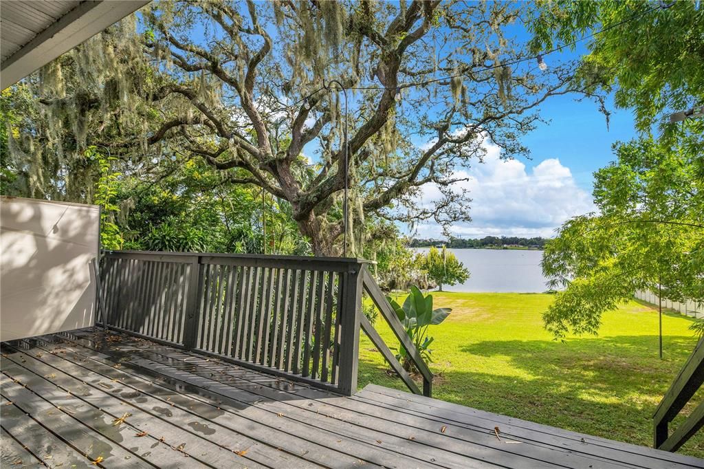 Image 3 of property listing at 6712 NINA ROSA DRIVE, Orlando, FL 32819