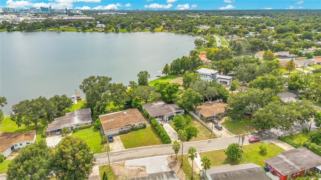 Image 39 of property listing at 6712 NINA ROSA DRIVE, Orlando, FL 32819