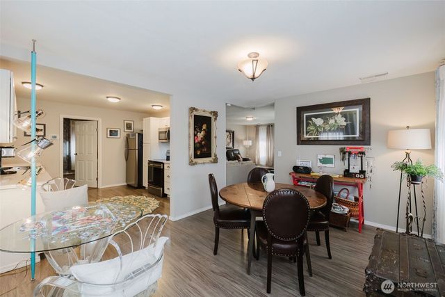 880 Hogan Lane, Bremerton, WA 98311