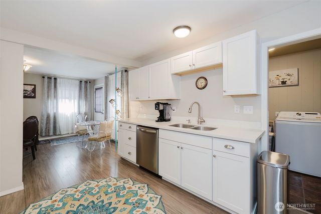 880 Hogan Lane, Bremerton, WA 98311