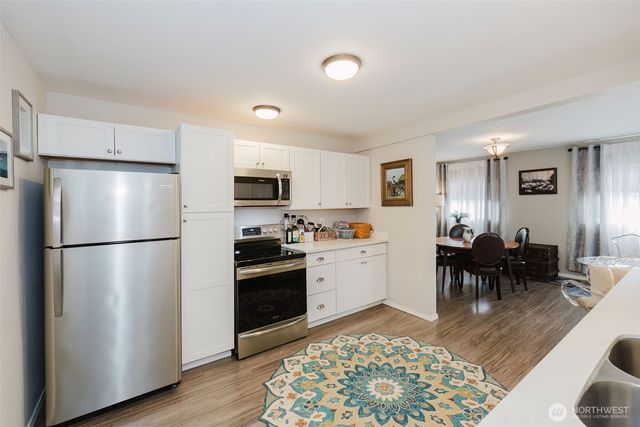 880 Hogan Lane, Bremerton, WA 98311