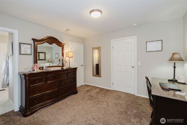 880 Hogan Lane, Bremerton, WA 98311