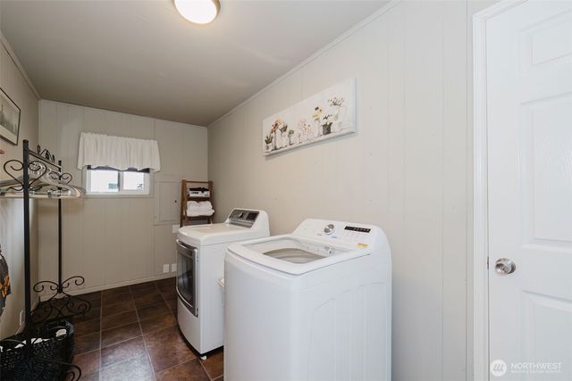 880 Hogan Lane, Bremerton, WA 98311