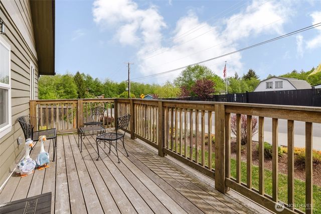 880 Hogan Lane, Bremerton, WA 98311
