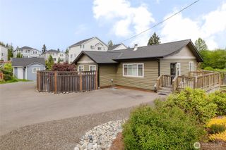 880 Hogan Lane, Bremerton, WA 98311