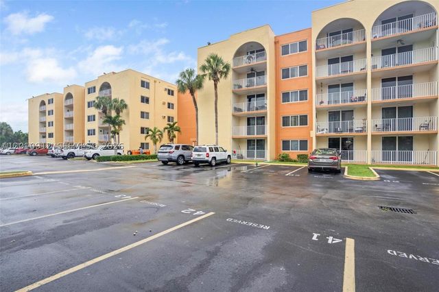 6980 NW 186th St 3-227A, Hialeah, FL 33015