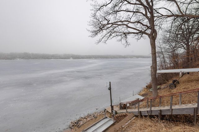 40861 Acorn Drive, Dent, MN 56528