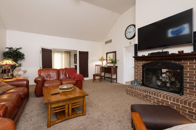 40861 Acorn Drive, Dent, MN 56528