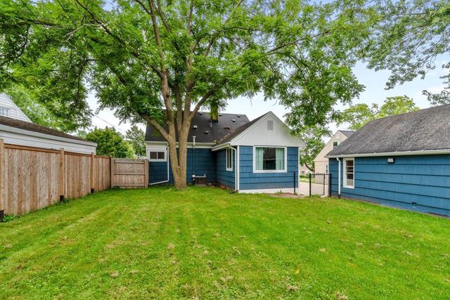 125 Summit DRIVE, Port Washington, WI 53074