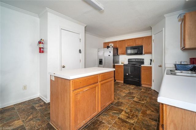 5709 Waterpoint Drive, Browns Summit, NC 27214