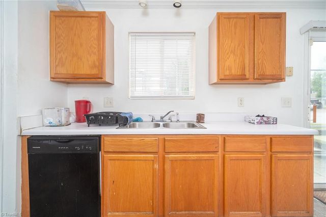 5709 Waterpoint Drive, Browns Summit, NC 27214