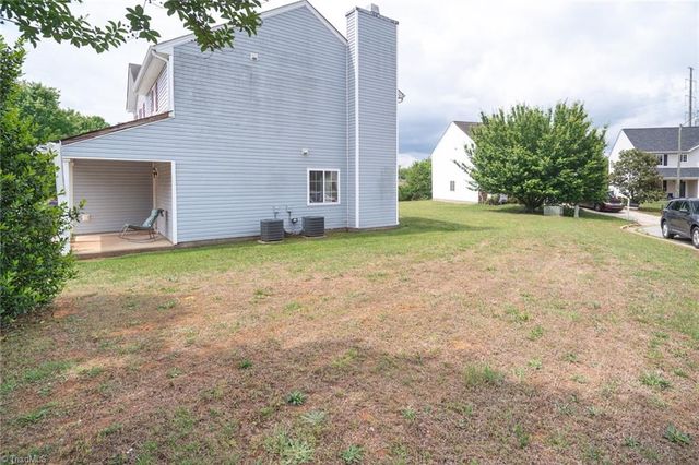 5709 Waterpoint Drive, Browns Summit, NC 27214