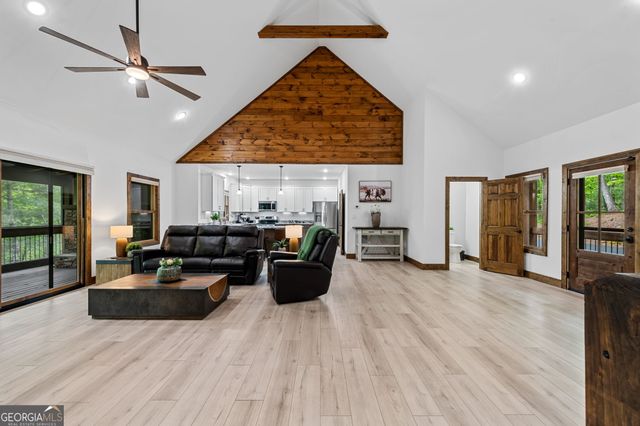 60 Weeks Lane, Ellijay, GA 30540