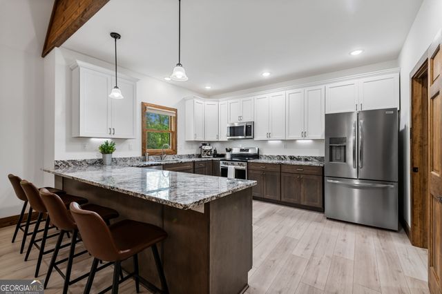 60 Weeks Lane, Ellijay, GA 30540