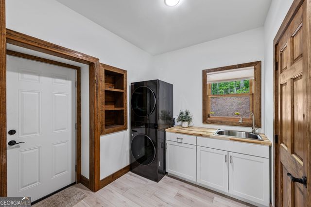 60 Weeks Lane, Ellijay, GA 30540