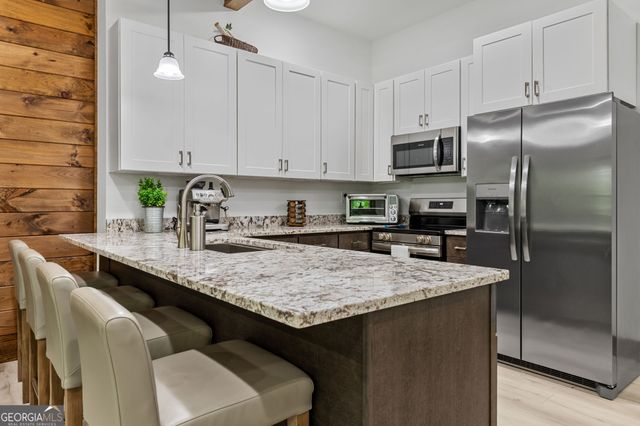 60 Weeks Lane, Ellijay, GA 30540