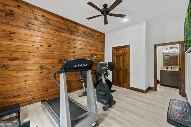 60 Weeks Lane, Ellijay, GA 30540