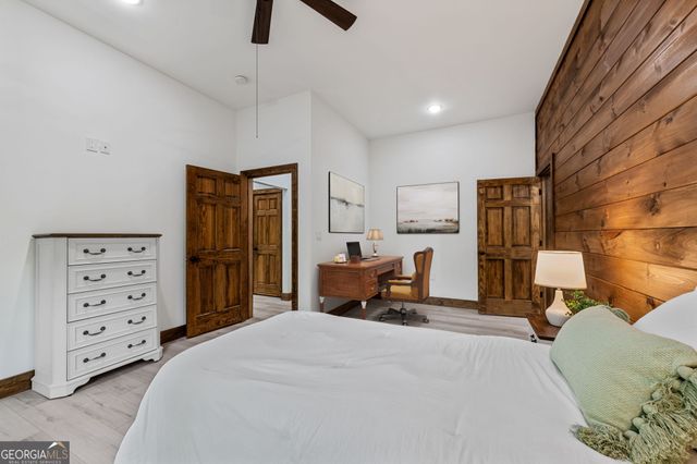 60 Weeks Lane, Ellijay, GA 30540