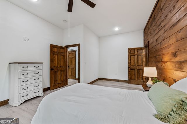 60 Weeks Lane, Ellijay, GA 30540