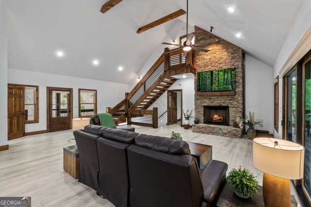 60 Weeks Lane, Ellijay, GA 30540