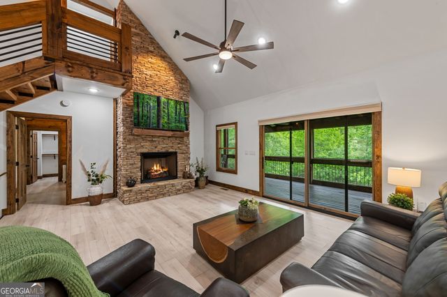 60 Weeks Lane, Ellijay, GA 30540