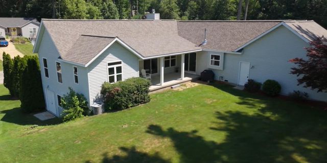 1921 Pineridge, Rutland Twp, MI 49058
