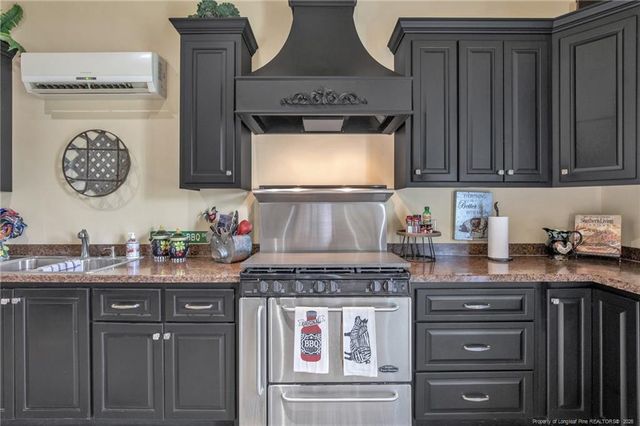 55 Creek Stone Lane, Autryville, NC 28318