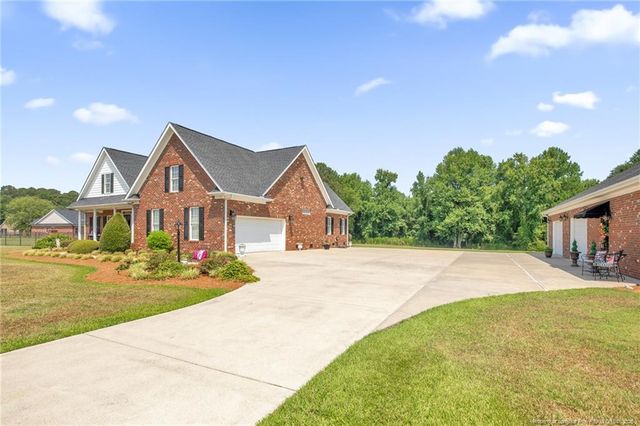 55 Creek Stone Lane, Autryville, NC 28318