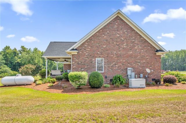 55 Creek Stone Lane, Autryville, NC 28318
