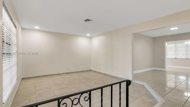 5300 Grant St, Hollywood, FL 33021