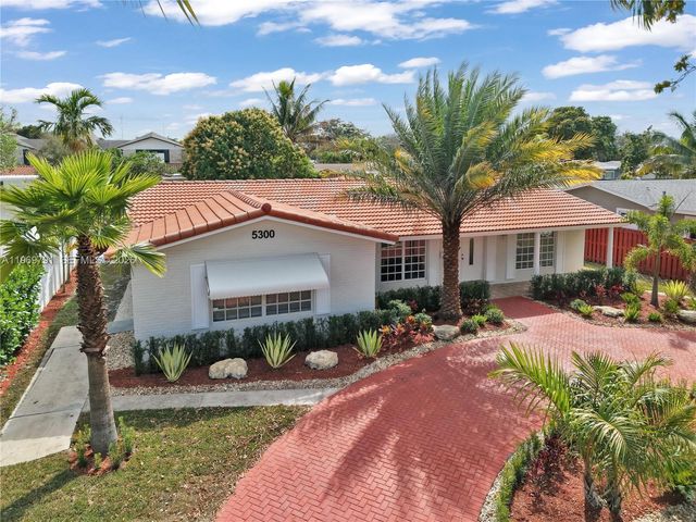 5300 Grant St, Hollywood, FL 33021