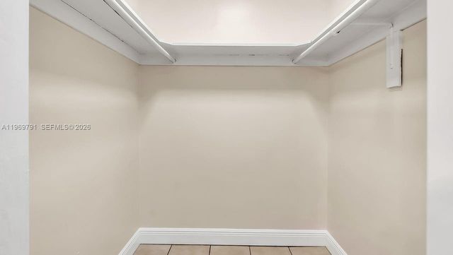 5300 Grant St, Hollywood, FL 33021