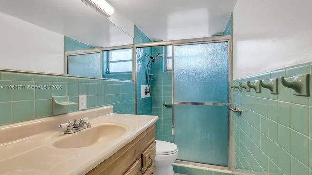 5300 Grant St, Hollywood, FL 33021