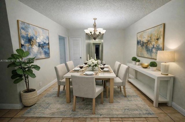 5300 Grant St, Hollywood, FL 33021