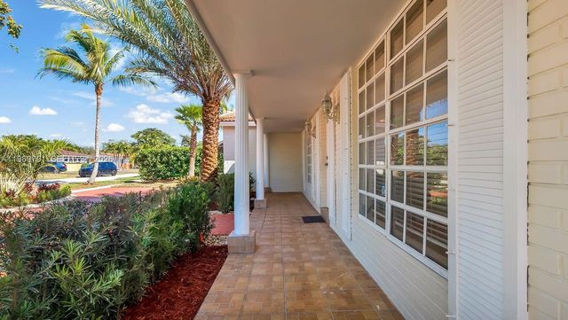 5300 Grant St, Hollywood, FL 33021