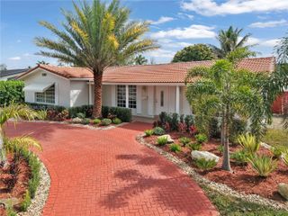 5300 Grant St, Hollywood, FL 33021