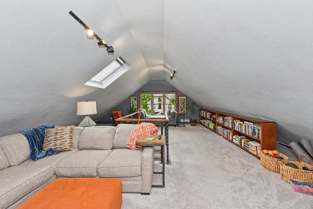3007 Newhall STREET, Milwaukee, WI 53211