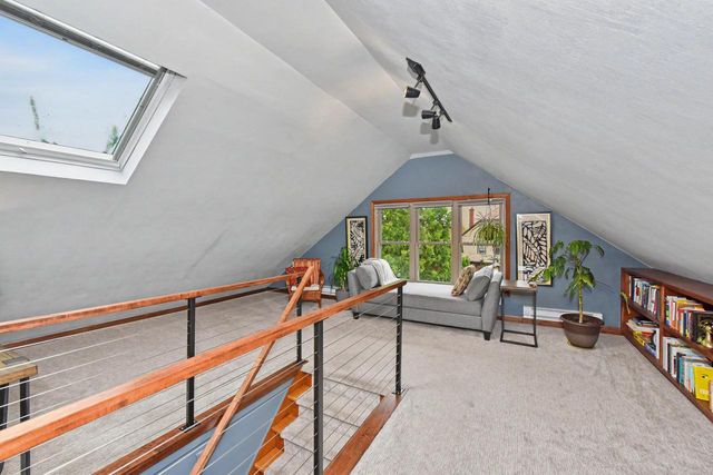 3007 Newhall STREET, Milwaukee, WI 53211