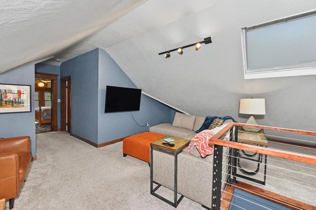 3007 Newhall STREET, Milwaukee, WI 53211