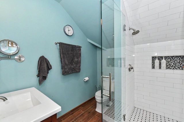 3007 Newhall STREET, Milwaukee, WI 53211