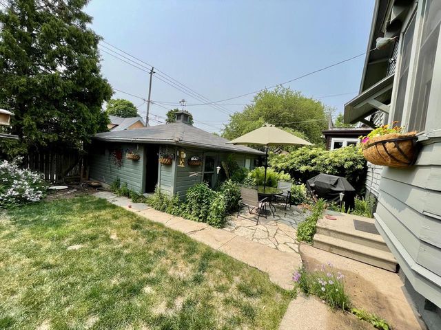 3007 Newhall STREET, Milwaukee, WI 53211