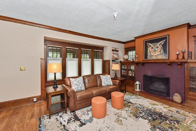 3007 Newhall STREET, Milwaukee, WI 53211