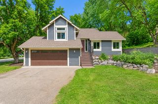 13628 Vincent Circle, Burnsville, MN 55337