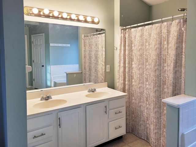 6235 Sierra Trail, Burlington, KY 41005